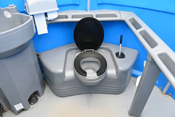 Best Porta potty rental near me  in Spring Hill, KS